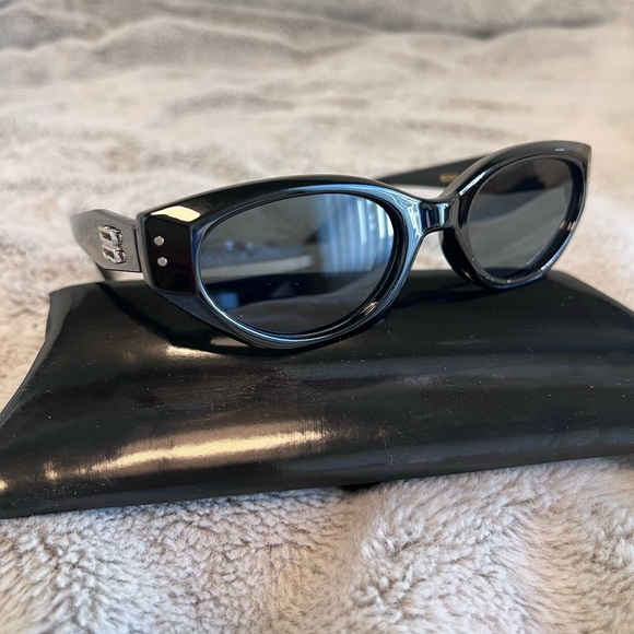 Rococo 01 Black Sunglasses - Picture 6 of 8